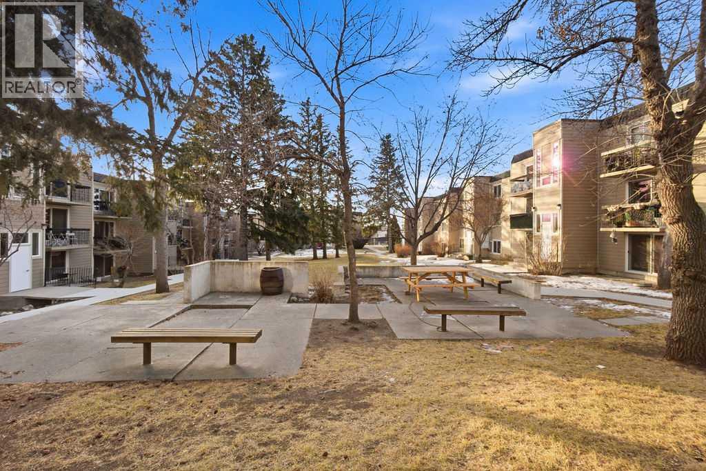 Apartment for Sale in 203, 315 Heritage Drive SE|Calgary, Alberta T2H1N2 4