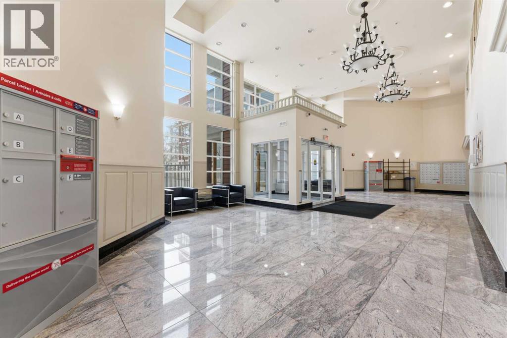 Apartment for Sale in 417, 333 Riverfront Avenue SE|Calgary, Alberta T2G5R1 3