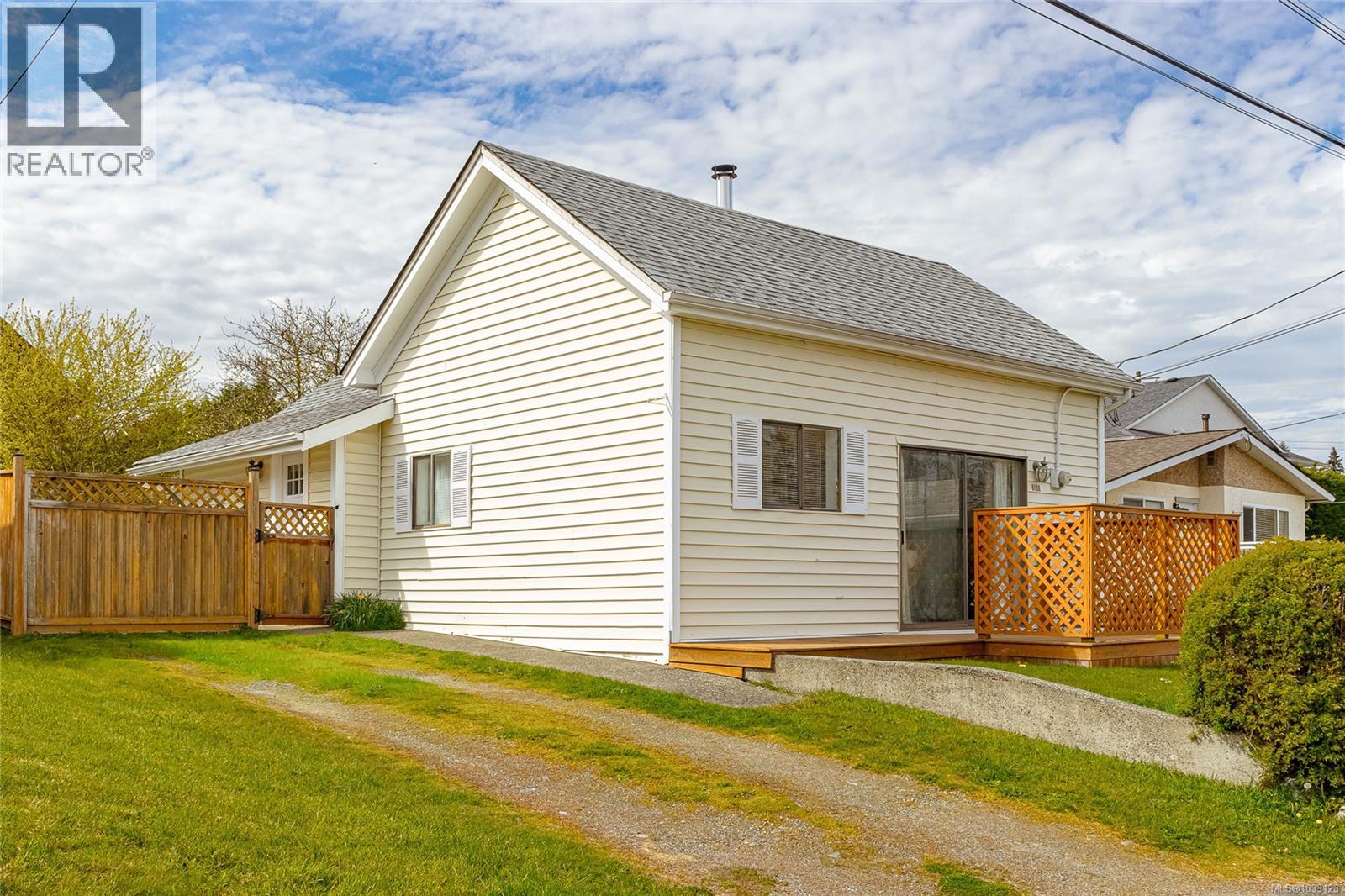 8138 Edmund St