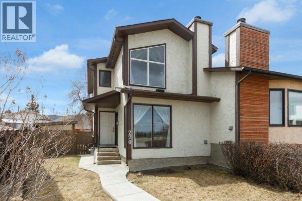 Duplex for Sale in 220 Cedarbrook Bay SW|Calgary, Alberta T2W4R4