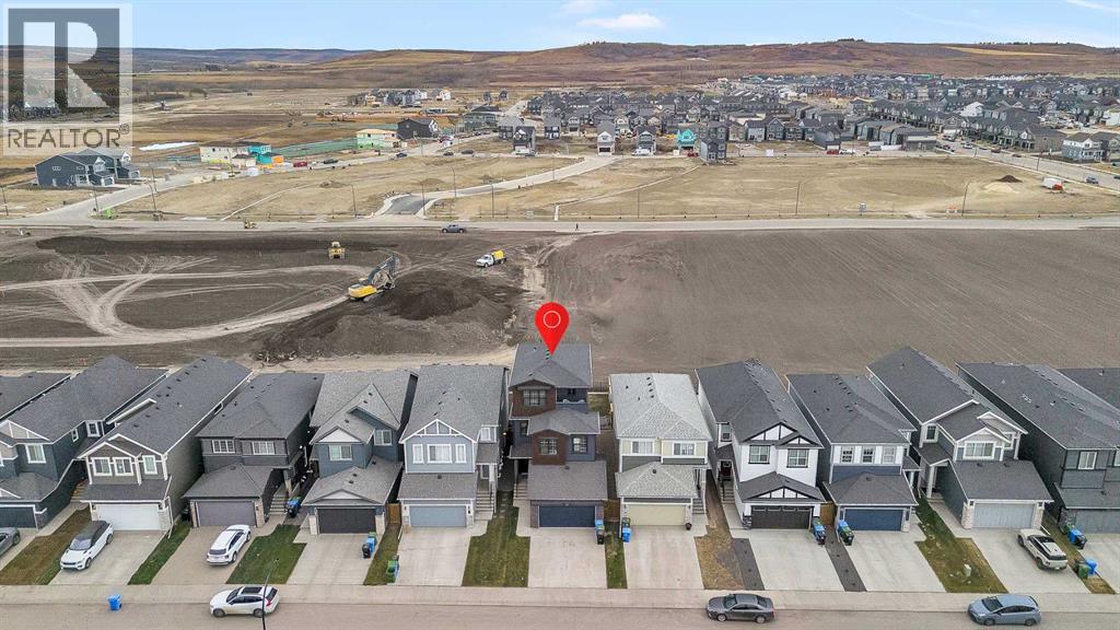 House for Sale in 127 Creekstone Park SW|Calgary, Alberta T2X5E9 4