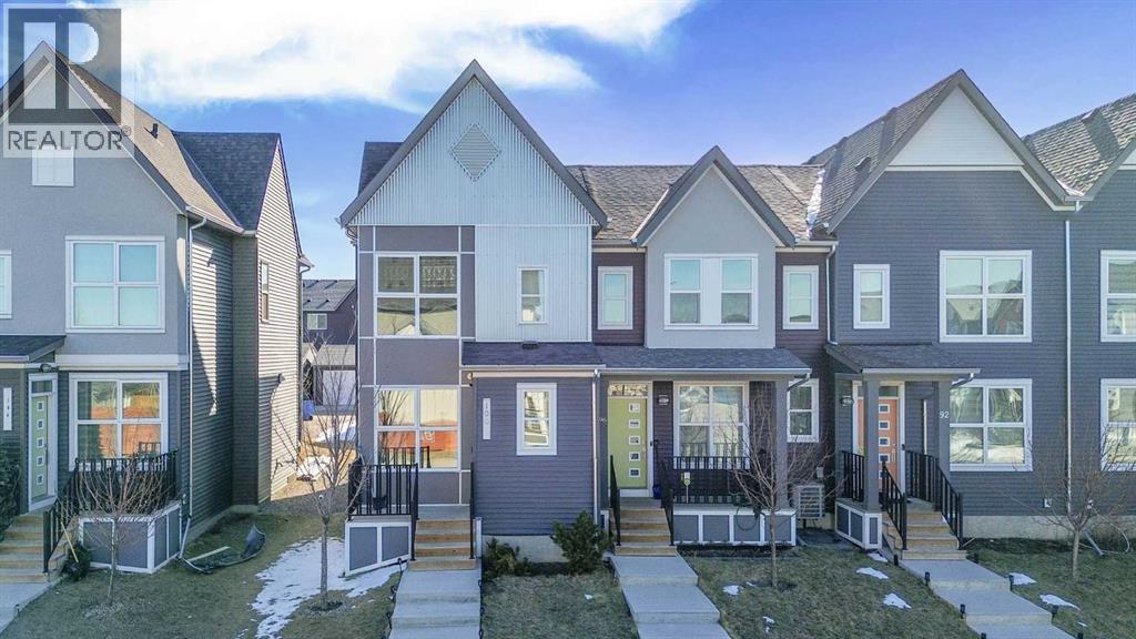 Row / Townhouse for Sale in 100 Carringvue Way NW|Calgary, Alberta T3P1K7