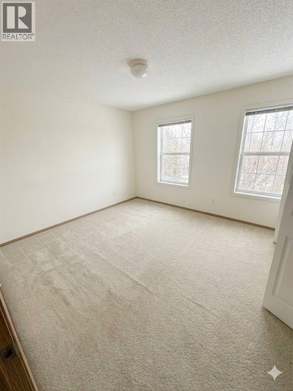 House for Sale in 746 Martindale Boulevard NE|Calgary, Alberta T3J3X7 4