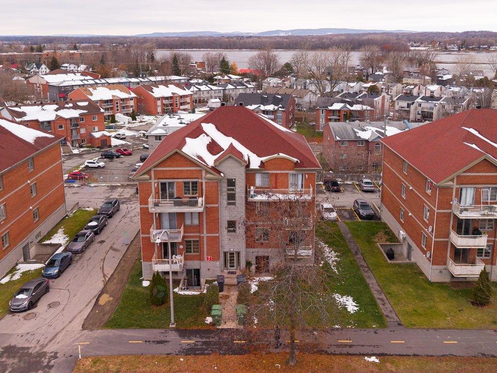 16679 Boul. de Pierrefonds, #102, Montréal (Pierrefonds-Roxboro), Quebec H9H5L8