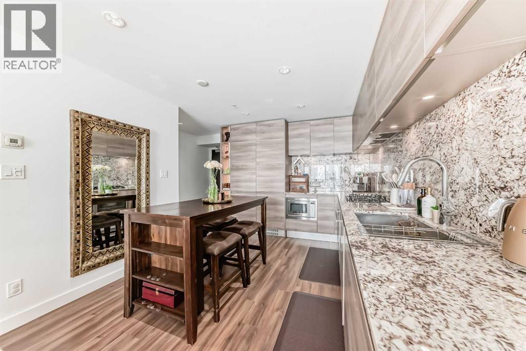 Apartment for Sale in 2205, 310 12 Avenue SW|Calgary, Alberta T2R1B5 3