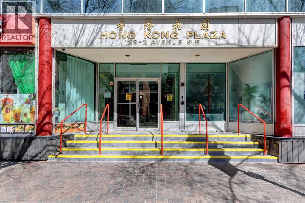 Apartment for Sale in 301, 128 2 Avenue SE|Calgary, Alberta T2G5J5 3