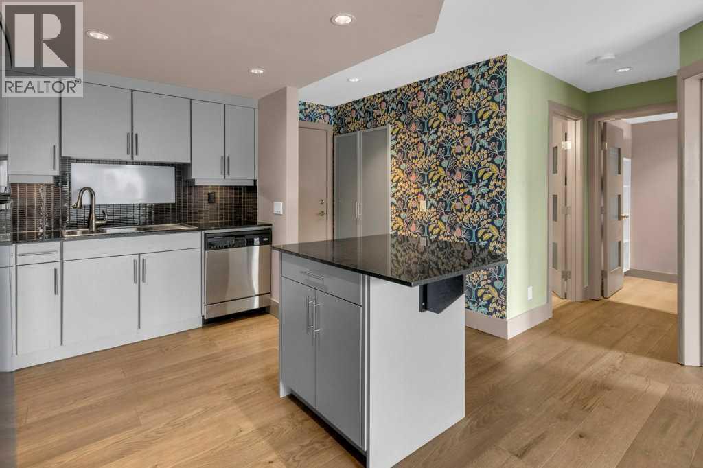 Apartment for Sale in 201, 410 1 Avenue NE|Calgary, Alberta T2E0B4 4