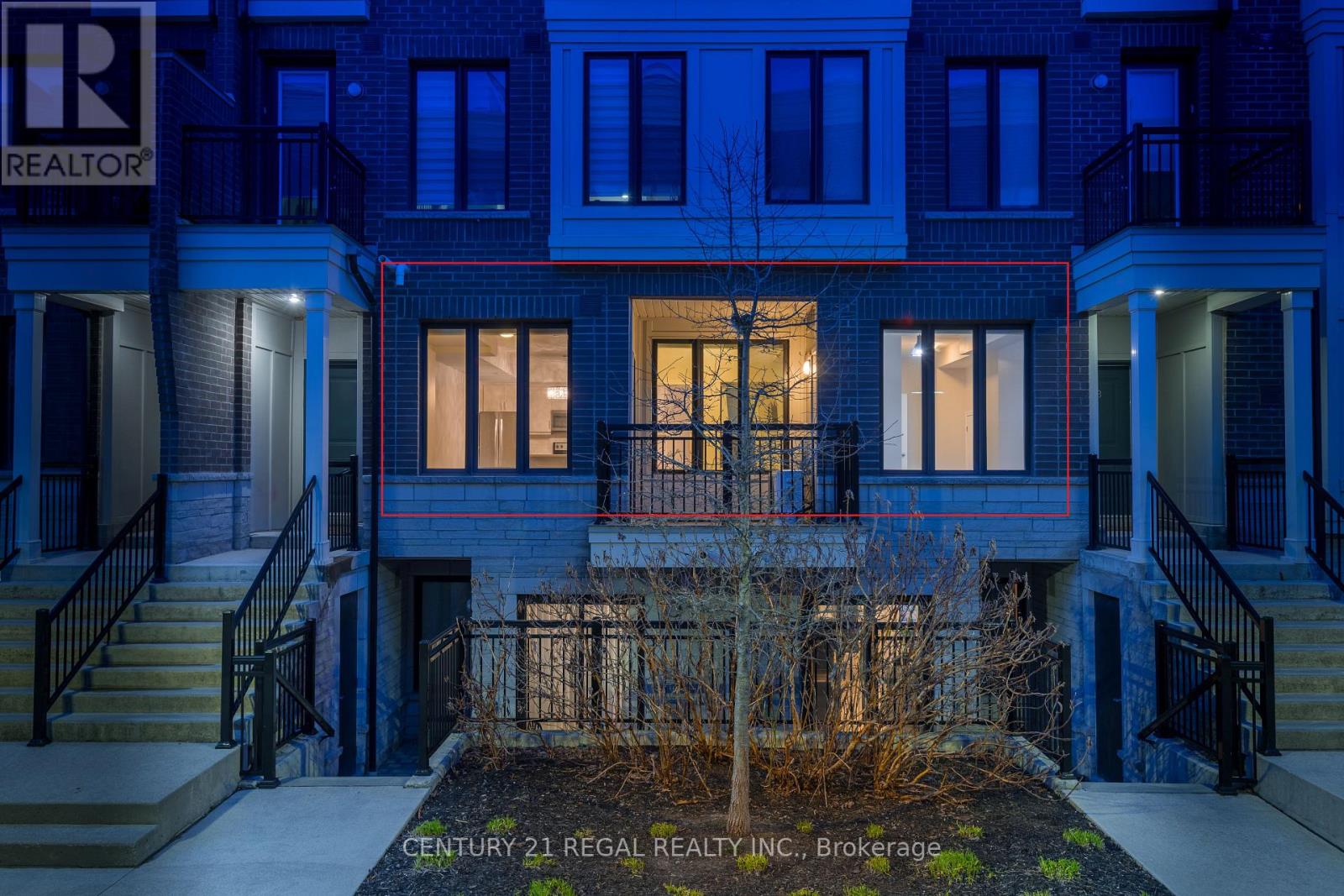 Row / Townhouse for Sale in 21 - 150 LONG BRANCH AVENUE|Toronto (Long Branch), Ontario M8W0A9