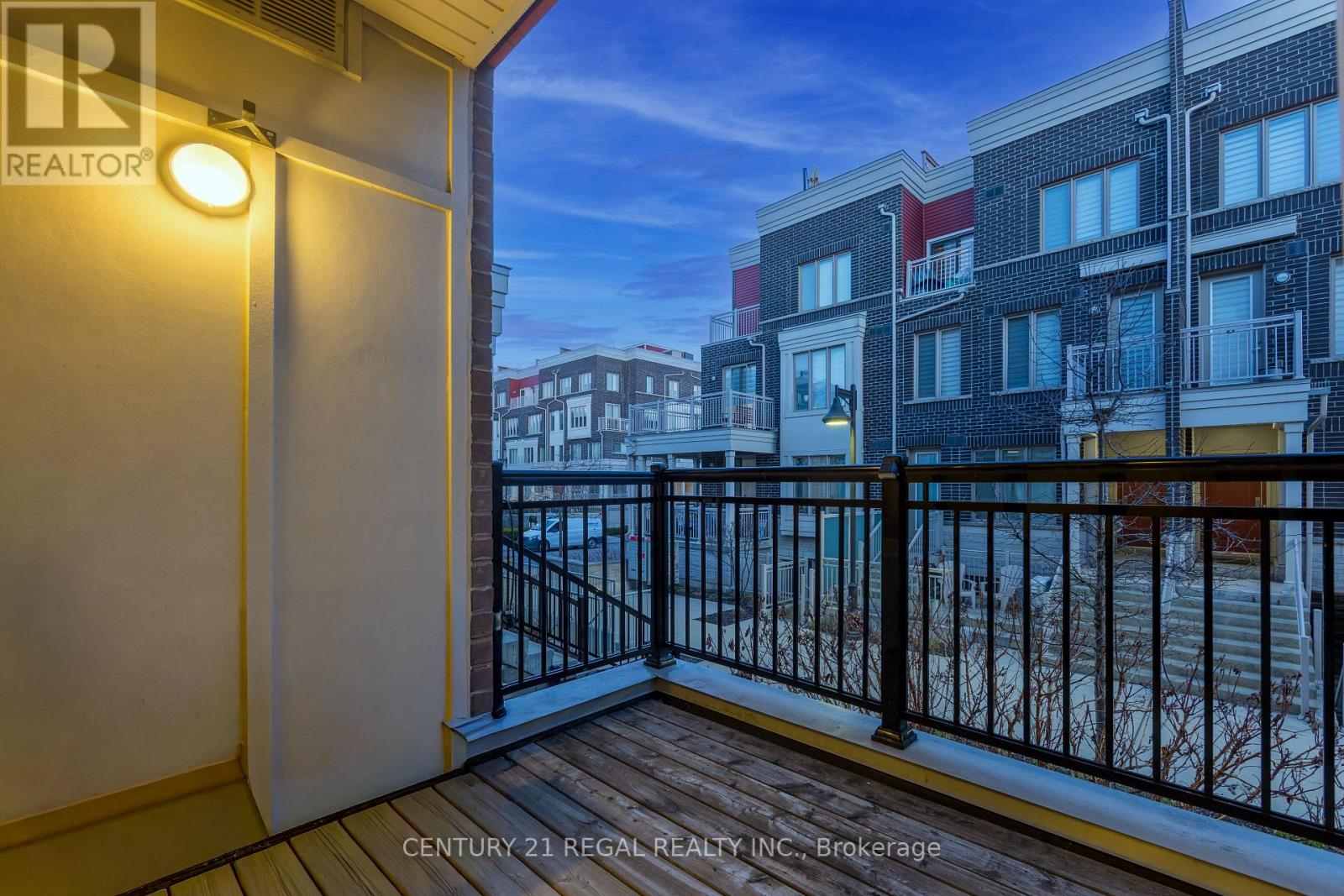 Row / Townhouse for Sale in 21 - 150 LONG BRANCH AVENUE|Toronto (Long Branch), Ontario M8W0A9 5