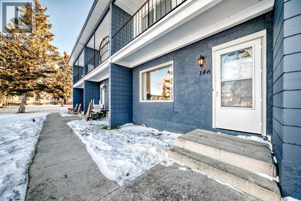 Row / Townhouse for Sale in 146, 2211 19 Street NE|Calgary, Alberta T2E4Y5 3