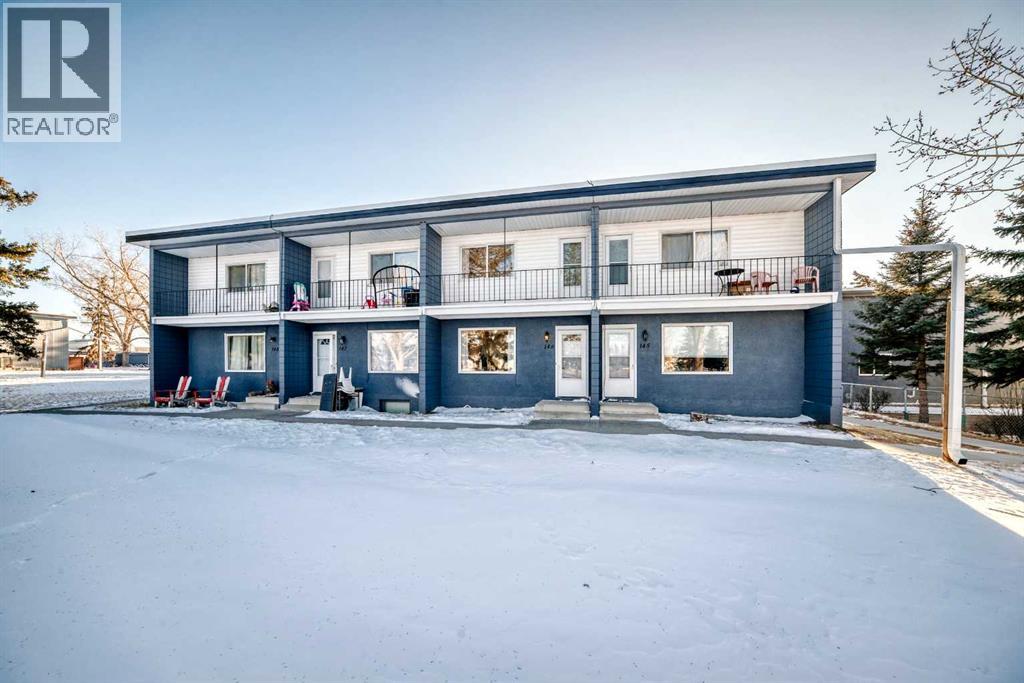 Row / Townhouse for Sale in 146, 2211 19 Street NE|Calgary, Alberta T2E4Y5 2