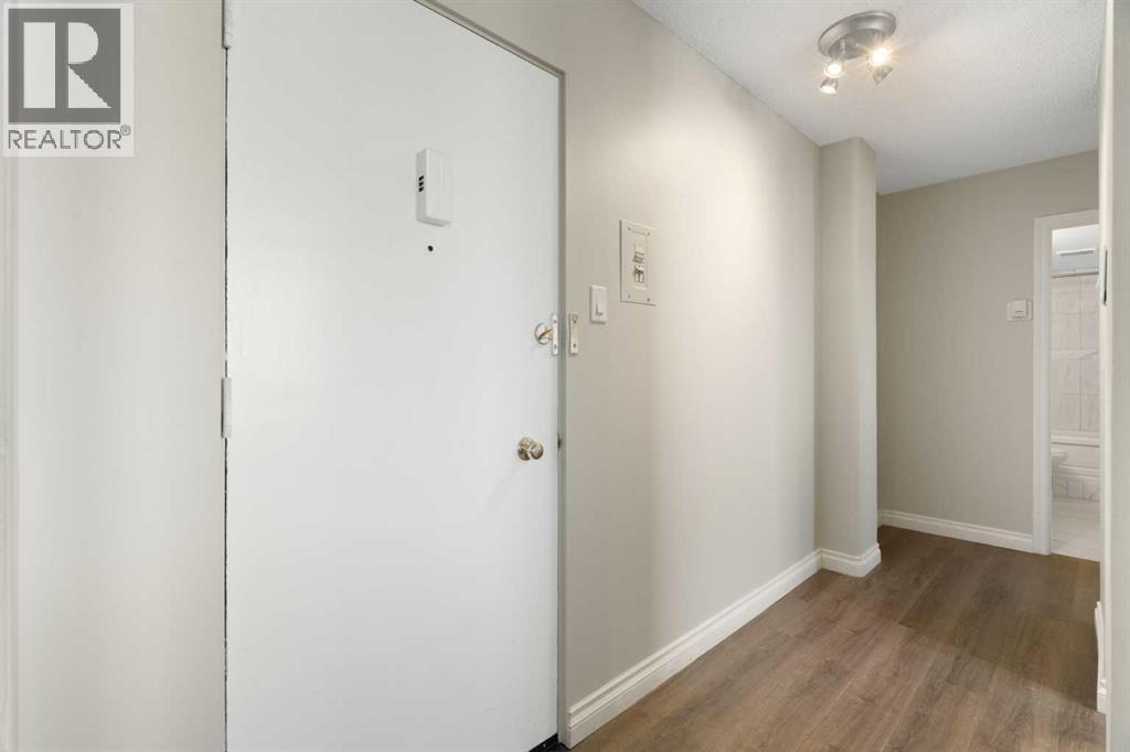 Apartment for Sale in 505, 316 1 Avenue NE|Calgary, Alberta T2E0B2 3