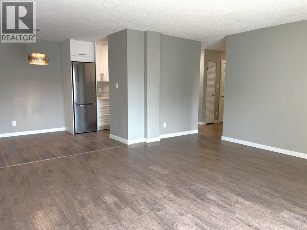 Apartment for Sale in 302, 635 56 Avenue SW|Calgary, Alberta T2V0G9 5