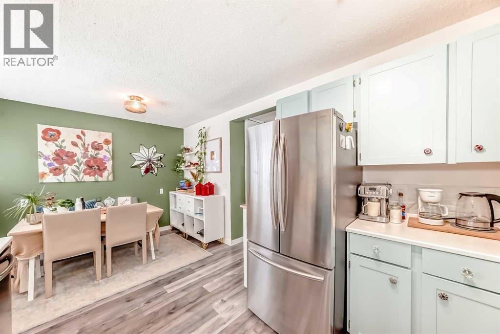 Row / Townhouse for Sale in 73, 115 Bergen Road NW|Calgary, Alberta T3K1P2 3