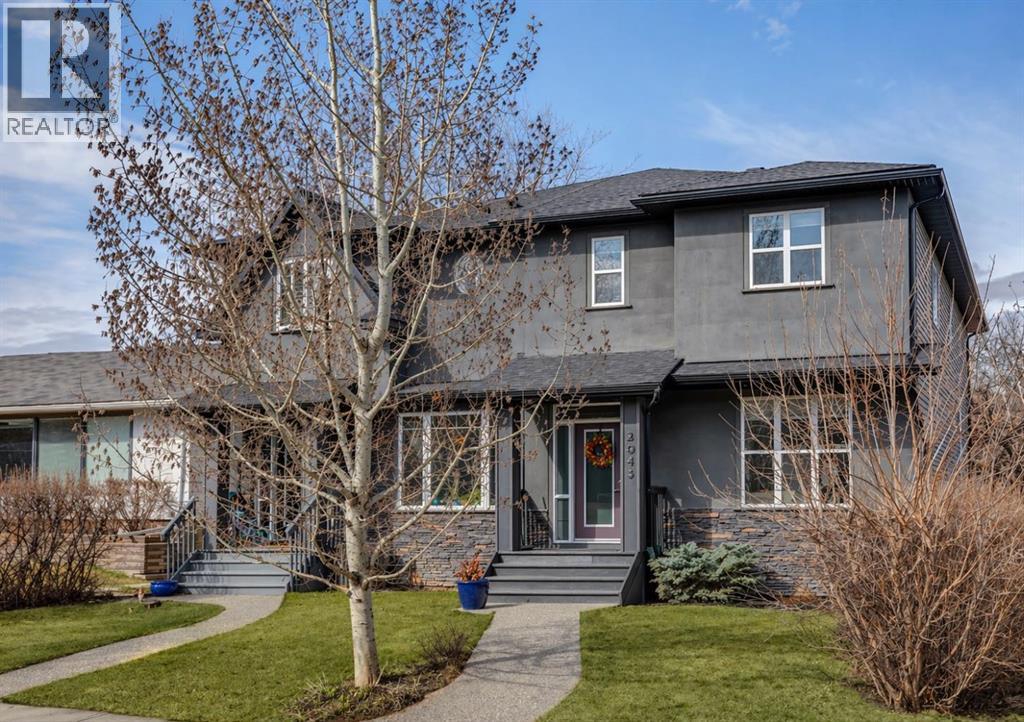 Duplex for Sale in 3043 28 Street SW|Calgary, Alberta T3E2J4