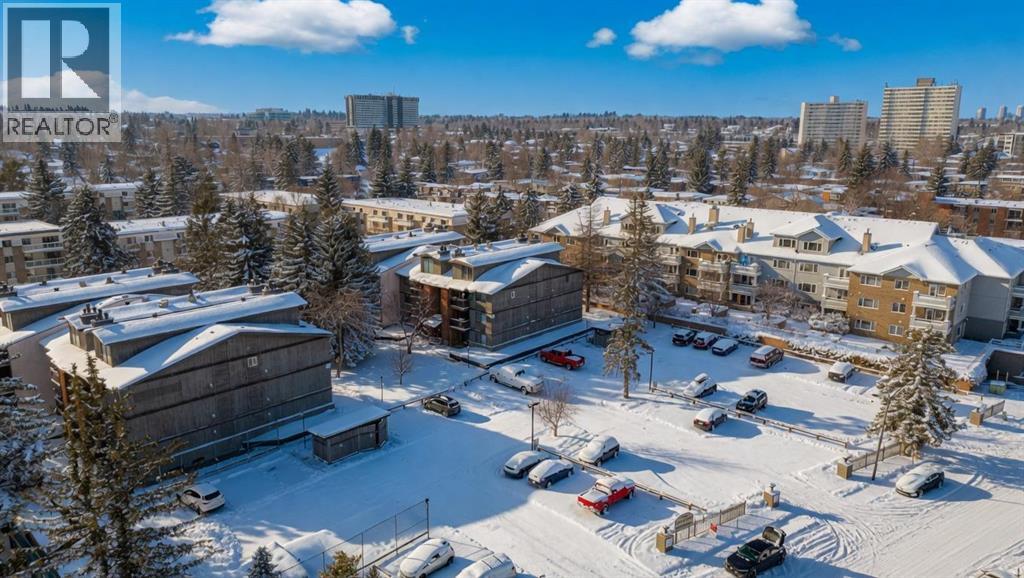 Apartment for Sale in 302A, 7301 4a Street SW|Calgary, Alberta T2N4V8 3
