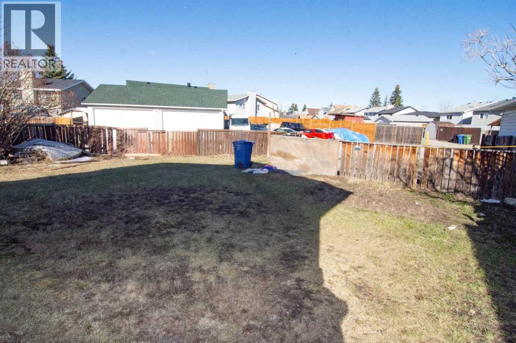 House for Sale in 27 Taraglen Court NE|Calgary, Alberta T3J2M6 5