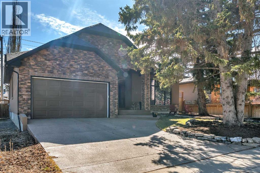 House for Sale in 183 Westview Drive SW|Calgary, Alberta T3C2S3