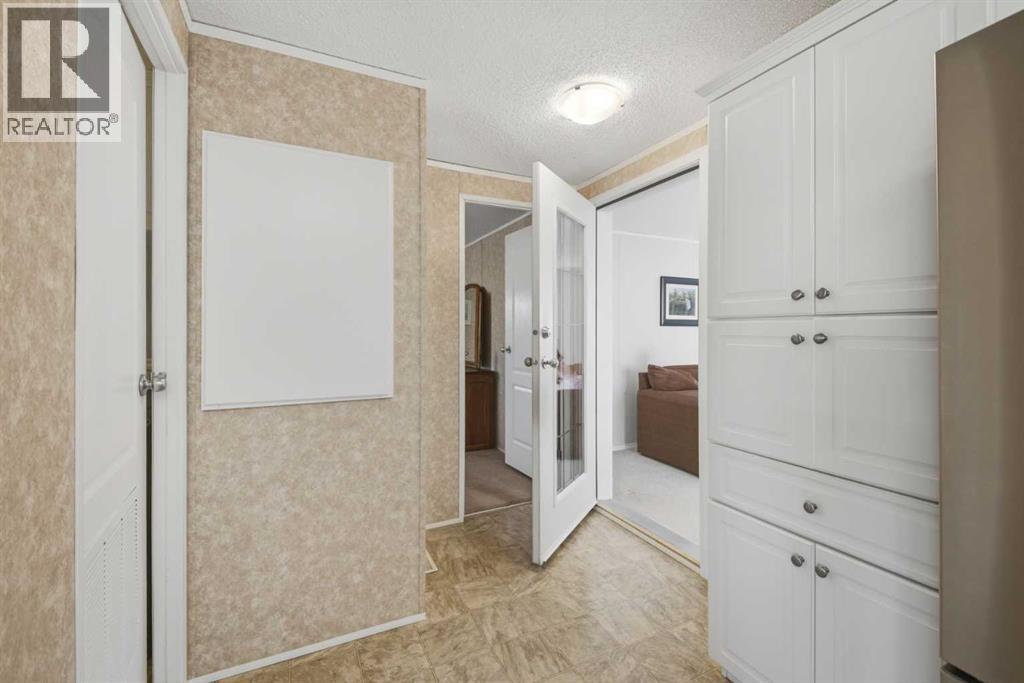 Mobile Home for Sale in 298, 99 Arbour Lake Road NW Road NW|Calgary, Alberta T3G4E4 5