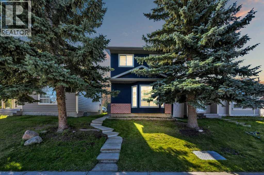 House for Sale in 67 Martinwood Road NE|Calgary, Alberta T3J3G7