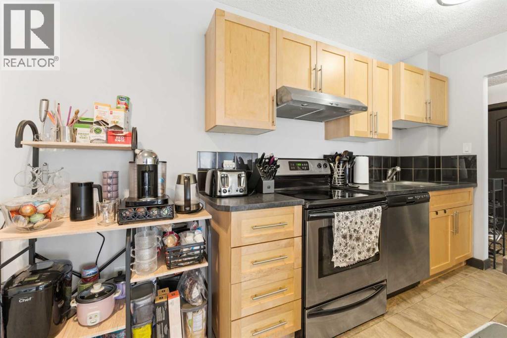 Apartment for Sale in 302, 620 15 Avenue SW|Calgary, Alberta T2R0R5 5