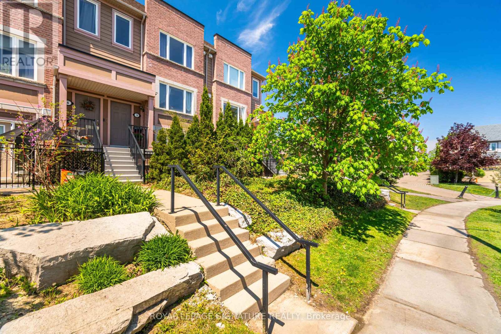 Row / Townhouse for Sale in 3 - 4855 HALF MOON GROVE|Mississauga (Churchill Meadows), Ontario L5M8C7 2