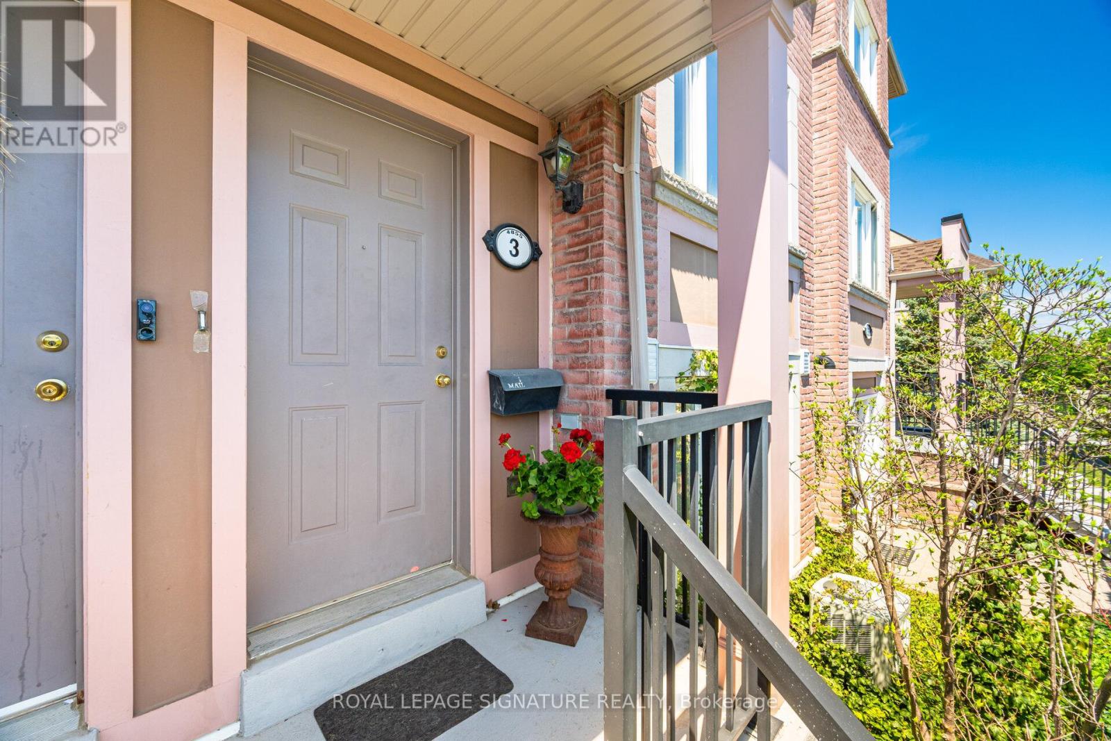 Row / Townhouse for Sale in 3 - 4855 HALF MOON GROVE|Mississauga (Churchill Meadows), Ontario L5M8C7 3