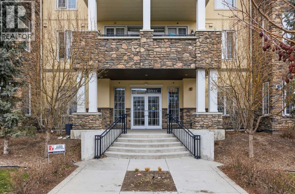 Apartment for Sale in 207, 39 Quarry Gate SE|Calgary, Alberta T2C5P4 4