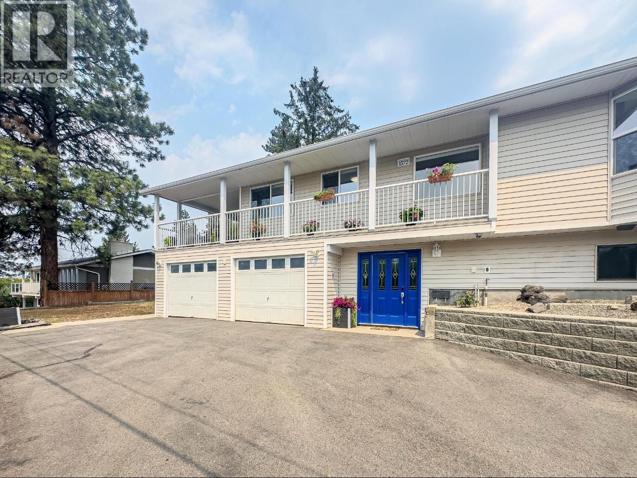 1572 MT DUFFERIN Drive