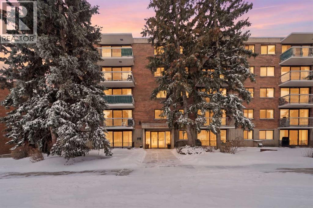 Apartment for Sale in 103, 521 57 Avenue SW|Calgary, Alberta T2V4N5