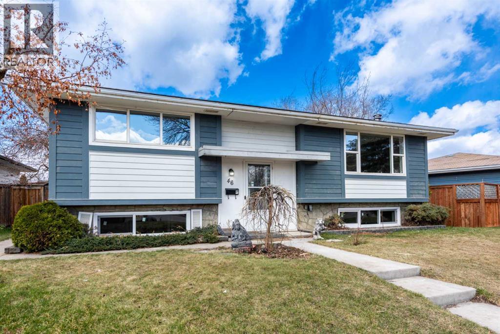 House for Sale in 46 Marbrooke Circle NE|Calgary, Alberta T2A2W4