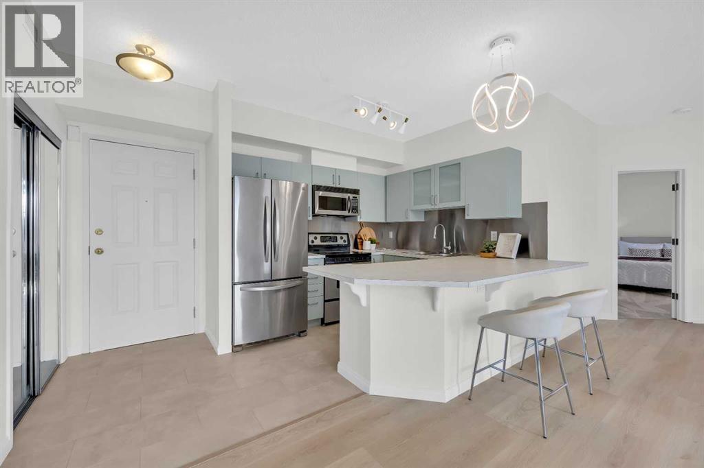 Apartment for Sale in 301, 527 15 Avenue SW|Calgary, Alberta T2R1R5 3