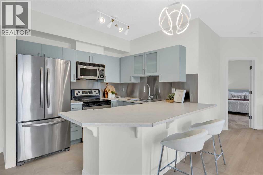 Apartment for Sale in 301, 527 15 Avenue SW|Calgary, Alberta T2R1R5 4