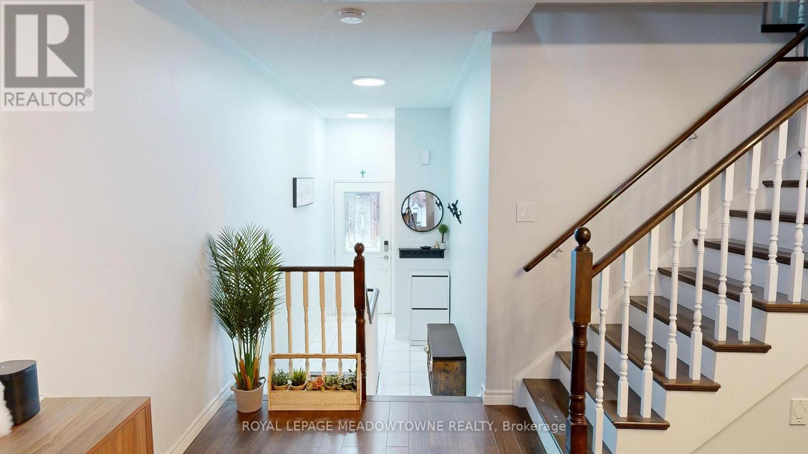 Row / Townhouse for Sale in 2 - 1591 SOUTH PARADE COURT|Mississauga (East Credit), Ontario L5M6G1 5