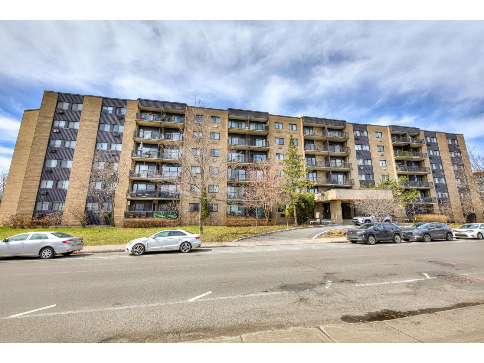 500 Rue St-Georges, #207, Saint-Lambert, Quebec J4P3R1
