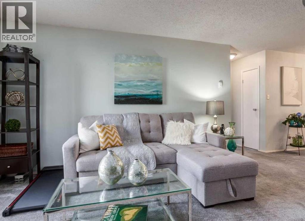 Apartment for Sale in 4107, 315 Southampton Drive SW|Calgary, Alberta T2W2T6 2