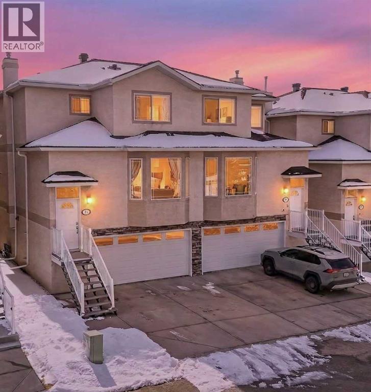 Row / Townhouse for Sale in 71 Country Hills Gardens NW|Calgary, Alberta T3K5G1