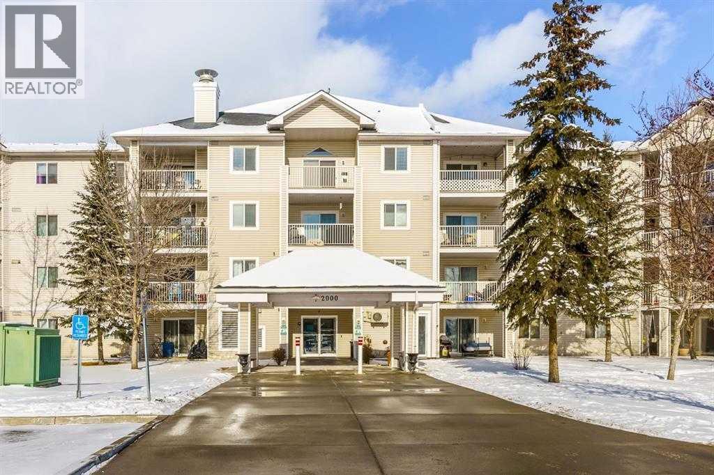 Apartment for Sale in 2120, 6224 17 Avenue SE|Calgary, Alberta T2A7X8