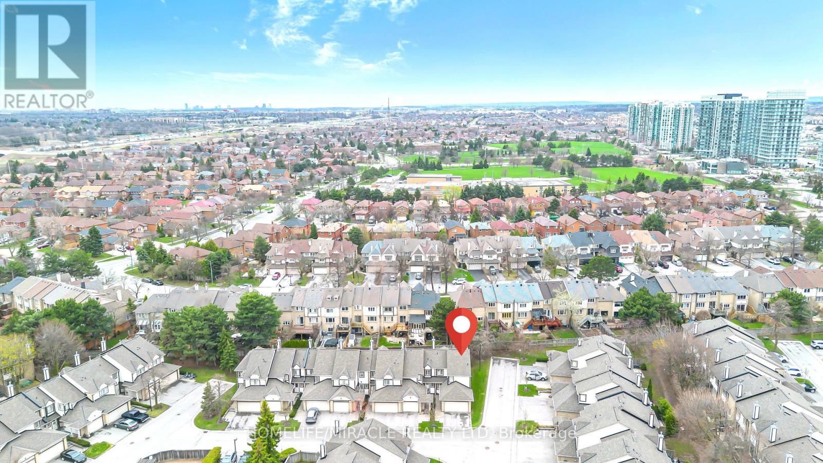 Row / Townhouse for Sale in 94 - 2275 CREDIT VALLEY ROAD|Mississauga (Central Erin Mills), Ontario L5N4N5 2