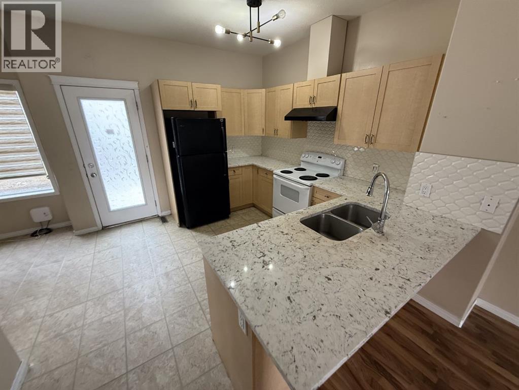 Row / Townhouse for Sale in 204, 111 Tarawood Lane NE|Calgary, Alberta T3J0C1 3