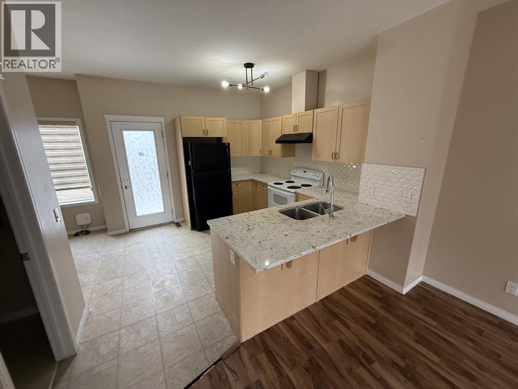 Row / Townhouse for Sale in 204, 111 Tarawood Lane NE|Calgary, Alberta T3J0C1 4