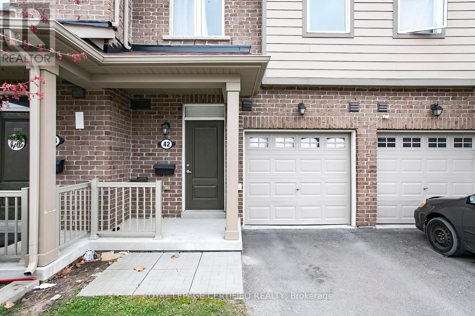 Row / Townhouse for Sale in 42 - 50 EDINBURGH DRIVE|Brampton (Bram West), Ontario L6Y1N0 3