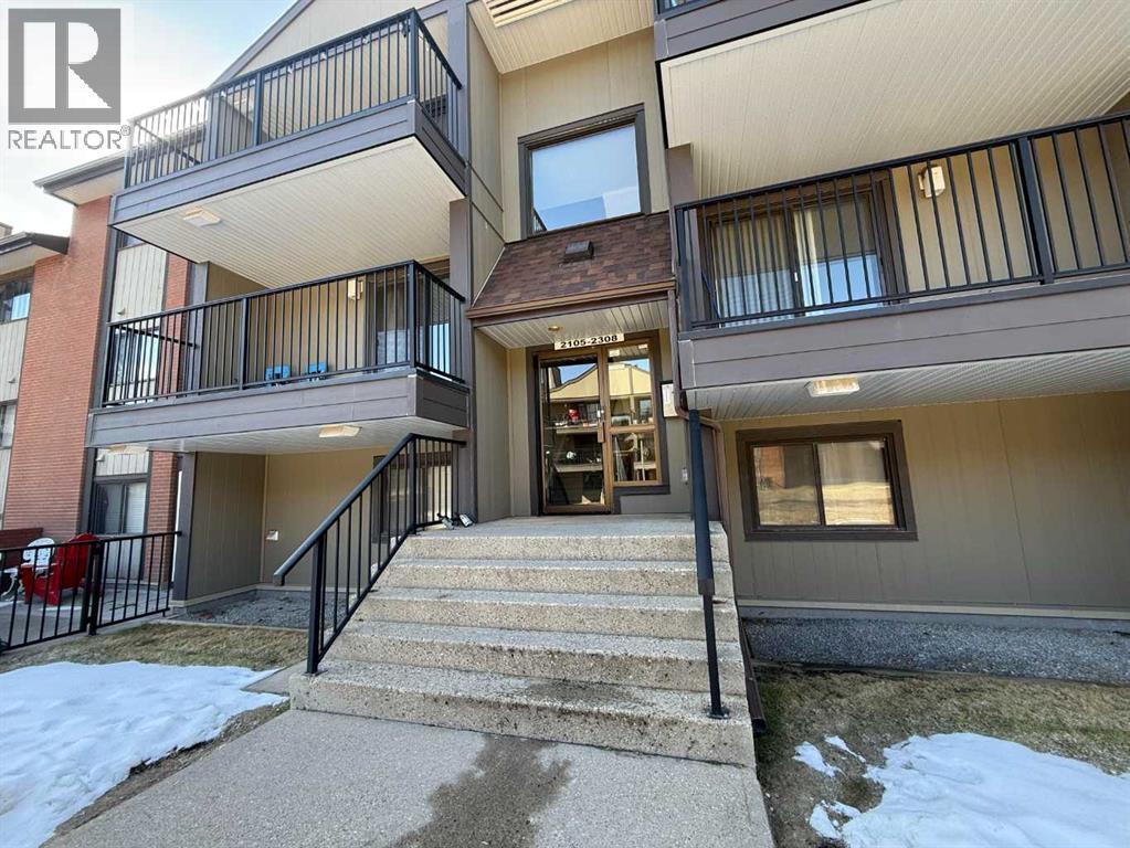 Apartment for Sale in 2105, 13045 6 Street SW|Calgary, Alberta T2W2M6 2