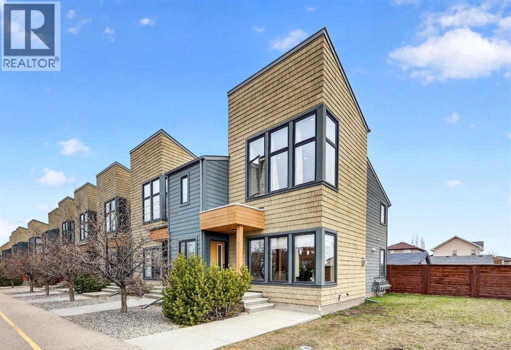 Row / Townhouse for Sale in 180 Walden Gate SE|Calgary, Alberta T2X0P3