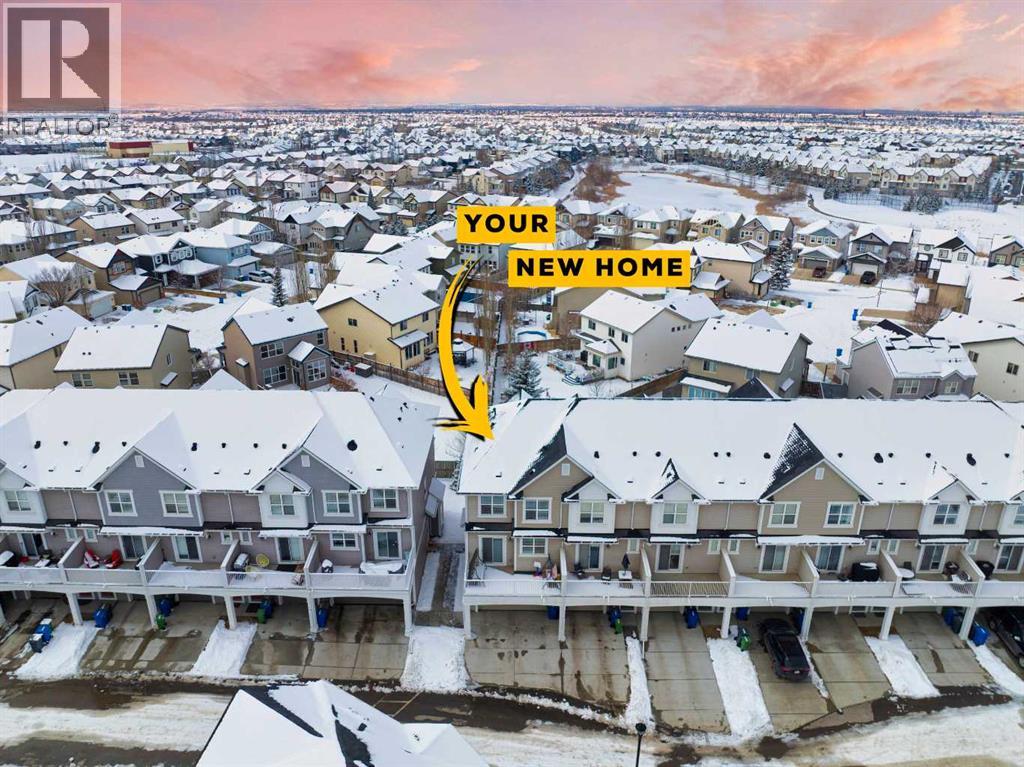 Row / Townhouse for Sale in 438 Copperstone Manor SE|Calgary, Alberta T2Z5G4
