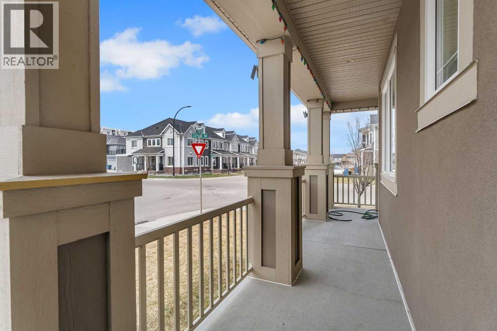 House for Sale in 112 Cityside Terrace NE|Calgary, Alberta T3N1H8 4