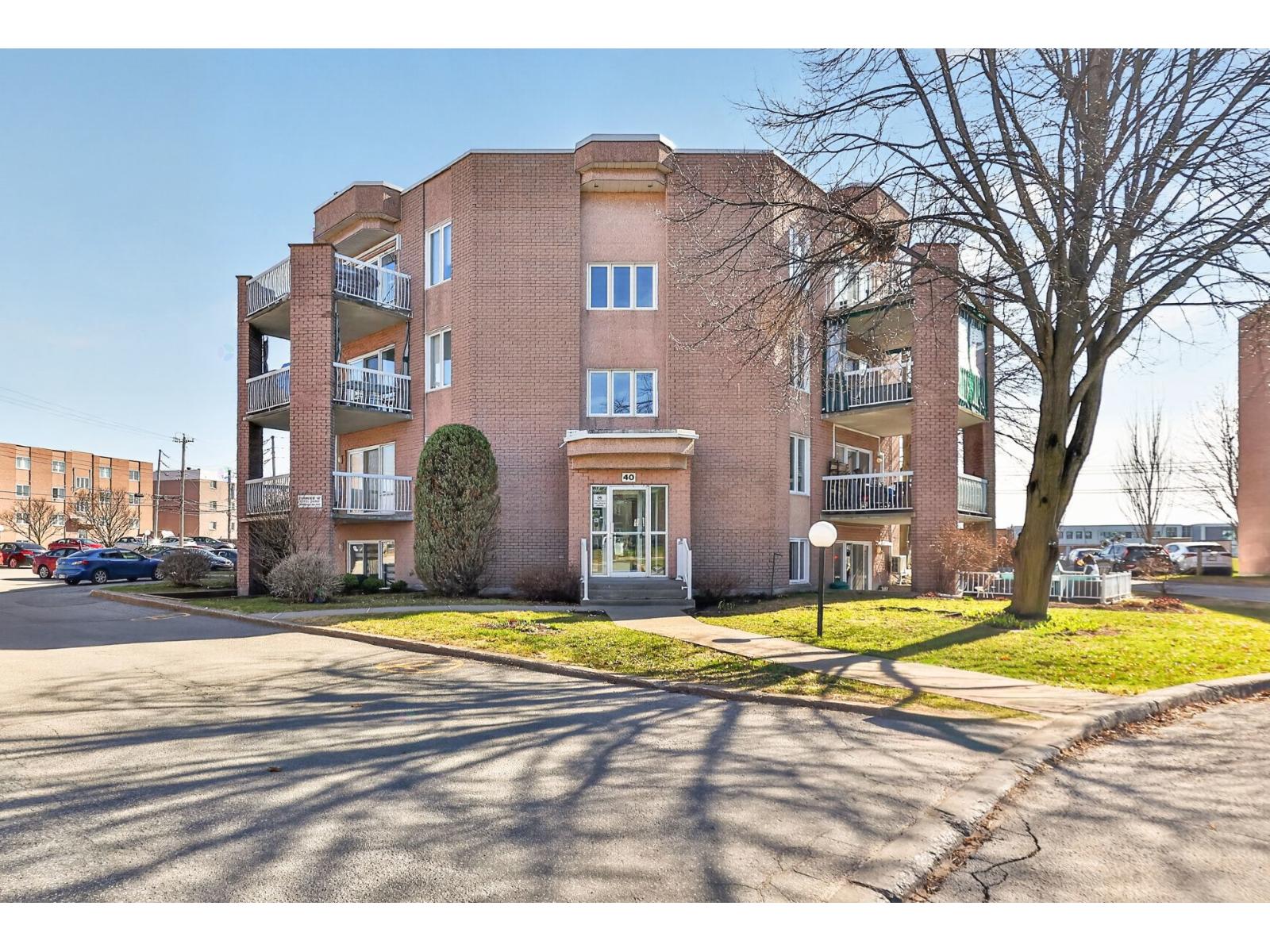 40 Rue De Courcelle, #212, Repentigny (Repentigny), Quebec J5Y3X4