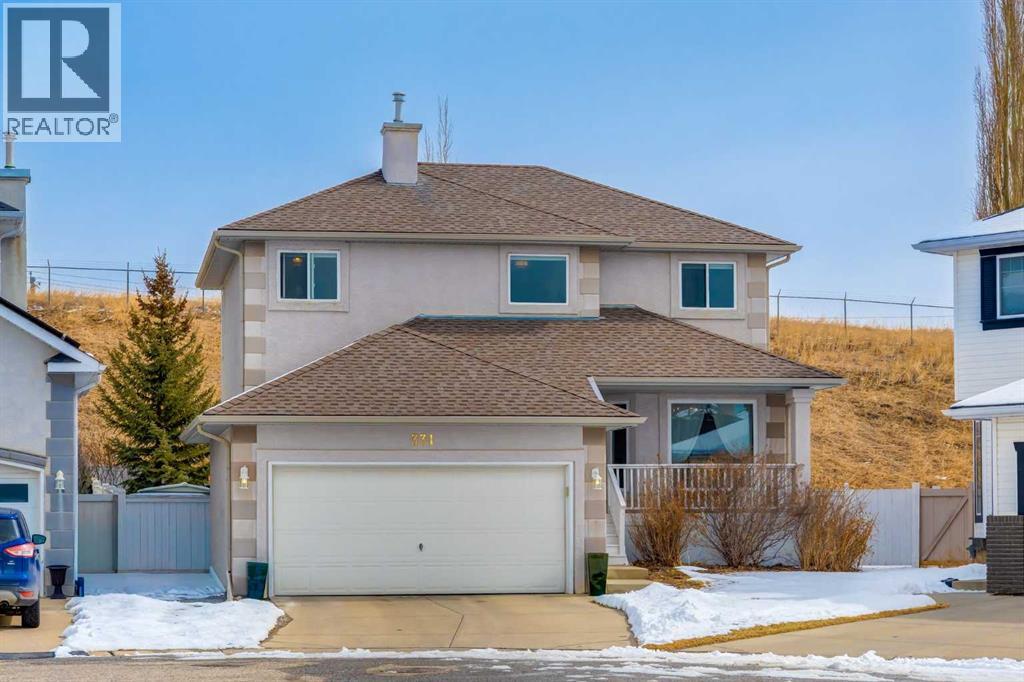 House for Sale in 331 Sierra Madre Court SW|Calgary, Alberta T3H3G7