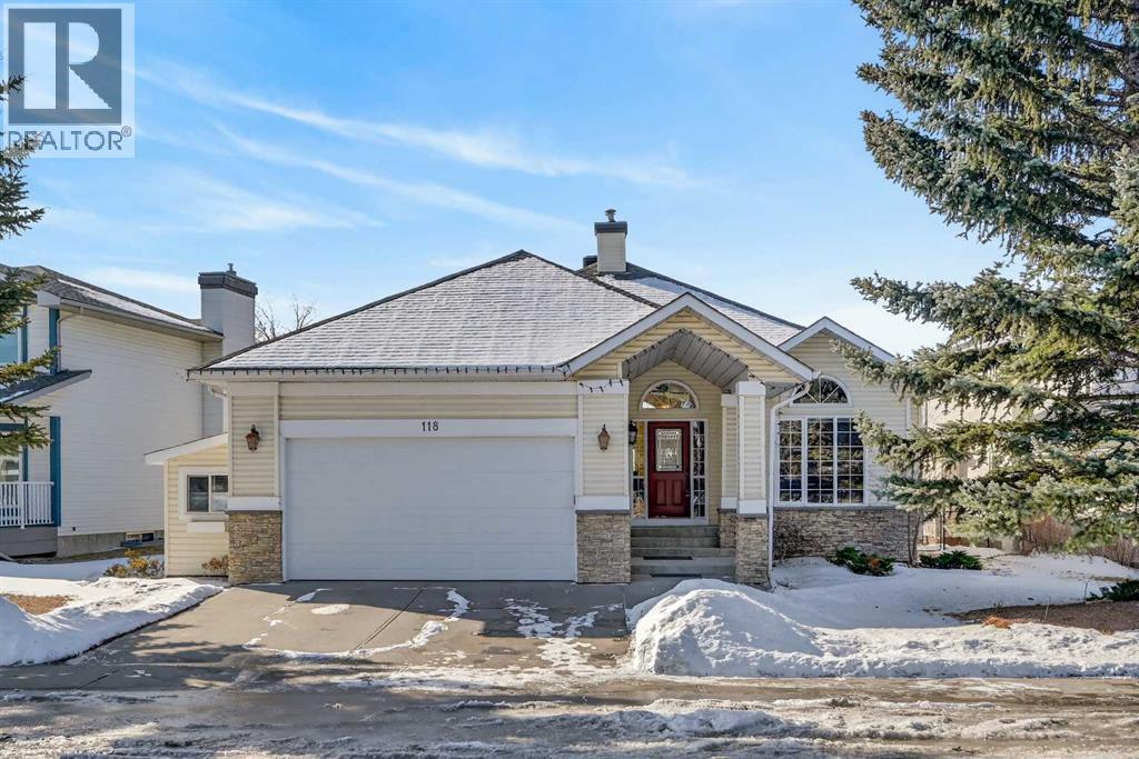 House for Sale in 118 Douglas Woods Hill SE|Calgary, Alberta T2Z2G6