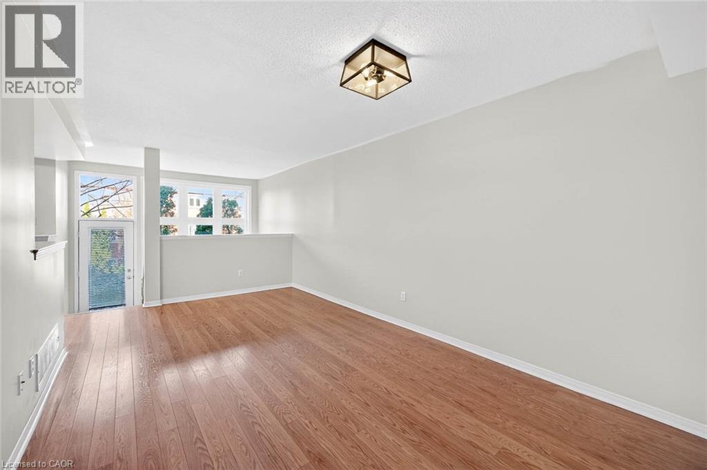 Row / Townhouse for Sale in 1084 QUEEN Street W Unit# 24B|Mississauga, Ontario L5H4K4 5